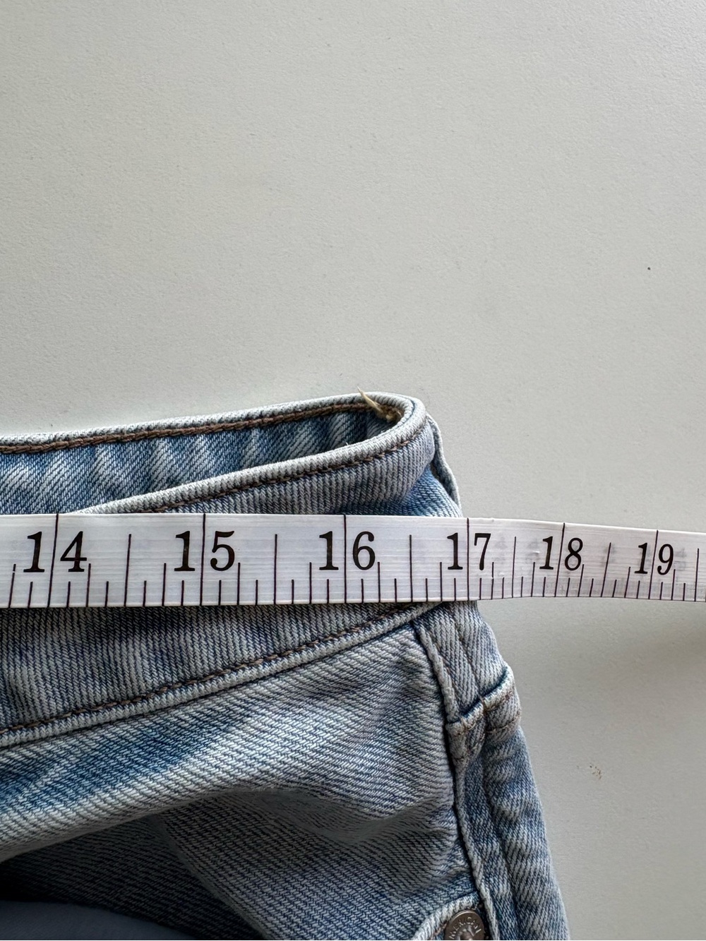 American Eagle Mom jeans - Size 14 - Picture 10 of 13